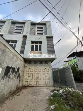 Disewakan Ruko SHM Di Jl Merdeka Dekat Pajak Brayan (Elvia)