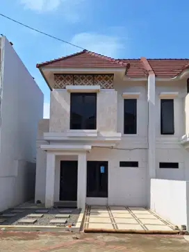 Rumah mewah nol jalan dikepanjen malang
