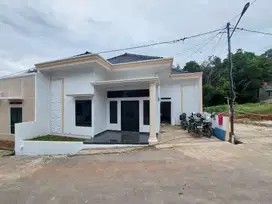 DI JUAL RUMAH MEWAH STATEGIS DI TANAH LUAS DI RAJA BASA BANDAR LAMPUNG