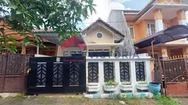 Rumah minimalis dekat Kampus UNMER, MCP dan Cyber Mall