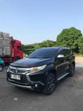 Fortuner hitam 2016