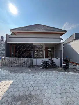 RUMAH MEWAH LIMASAN MODERN TATA RUANG NYAMAN DI JALAN KALIURANG KM 13