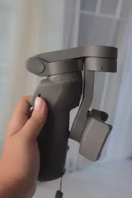 Gimbal Osmo Mobile 3 with Pouch TERMURAH LAYAK PAKAI