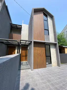 DIJUAL RUMAH MODEL SCANDINAVIAN KAWASAN JAGAKARSA BEBAS BANJIR