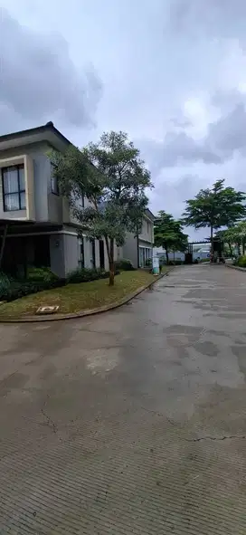 Dijual rumah via lelang emerald terrace kamar 2 kota bekasi