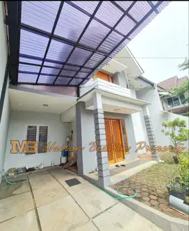 Dijual Cepat Rumah Tuun Harga skt Pintu Tol & Pasmod di Griya Loka BSD
