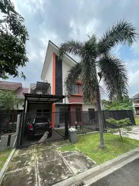 Di jual cepat rumah rapih murah di perumahan dukuh bima duta