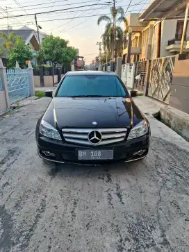 Mercedez benz c200 avantgarde 1.8 cgi