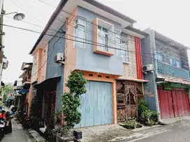Rumah Apik 2 Lt Strategis Semi Furnish Bisa Untuk Kantor
