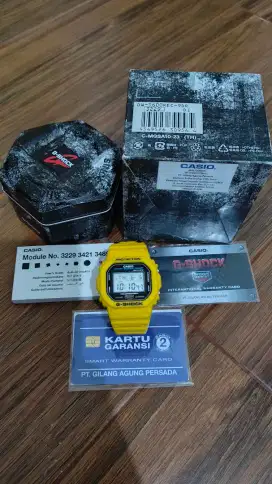 Casio G shock DW 5600REC original likenew