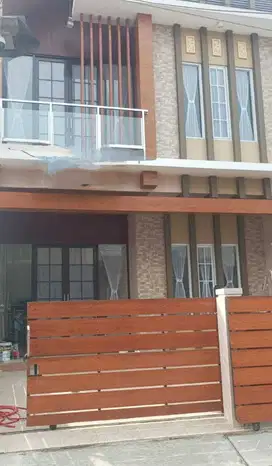Rumah Baru Fresh Minimalis di Pondok Kopi Bintara dkt ke ST KRL Cakung