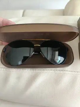 Kaca mata Gucci