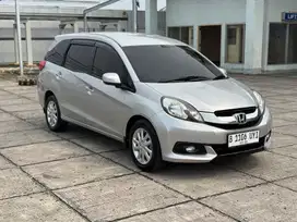 [Tangan Pertama Dari Baru]..Mobilio E 2015 AT