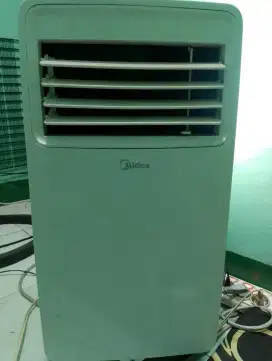 Ac portable midea 1/2 pk