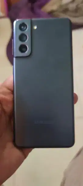 Samsung s21,,muluss,ram8+8/256,,lngkap sampai nota..minus kaya di fto.