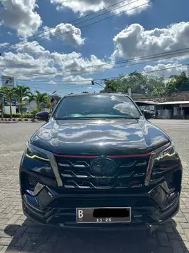 TOYOTA FORTUNER VRZ TRD 2020 ISTIMEWA