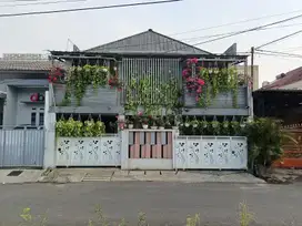 Di Jual Rumah Cantik 2 Lantai Strategis di Pondok Bambu Asri, Jaktim