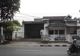 Dijual rumah via lelang 4kamar tidur lenteng agung jakarta selatan
