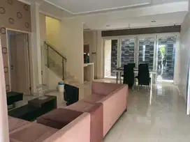 Dijual Cepat Rumah Puri Mansion Full Renovasi Luas 8x15