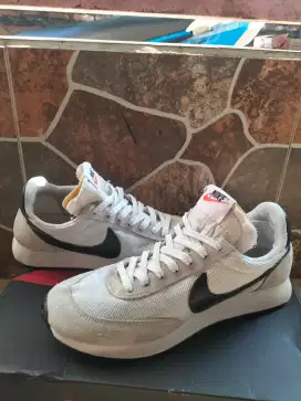 Nike thailwind '79 phamtom white original second