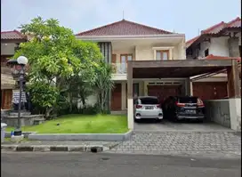 Rumah Elit teras ayung denpasar