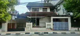 rumah tengah kota dekat simpang lima semarang