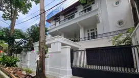Rumah Mewah Area Mega Kuningan di Jl Karang Asem Blok C5