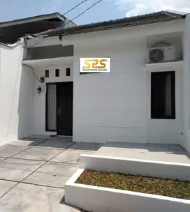 DISEWA RUMAH BULANAN FURNISH SEJUK BAGUS DI GRIYA ALAM, SENTUL SG29