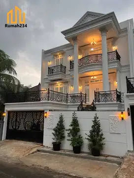 FOR SALE CILANDAKBRAND NEW WHITE HOUSE CLASSIC LIFT