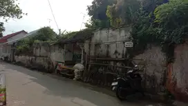 Tanah Strategis Di Parakan .  Tengah kota .