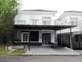 Dijual Cepat Rumah 2 lantai di Gading Serpong