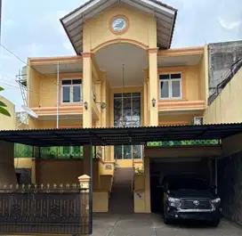 DIJUAL RUMAH BINTARO SEKTOR 4  - LOKASI STRATEGIS