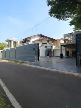 Rumah mewah di komplek palm kartika Bambu apus jakarta timur