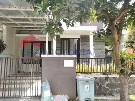 Rumah siap huni dalam perumahan tenang dekat Kampus Ma Chung