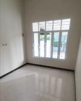 DISEWAKAN RUMAH 1LT DEKAT TOL DAN PASMOD, GRIYALOKA BSD