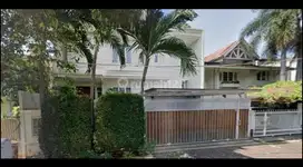 Dijual rumah mewah di Pondok Indah Jakarta Selatan