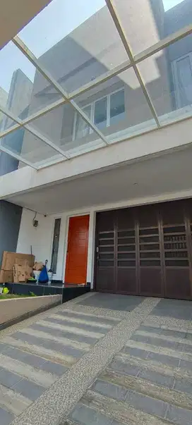 Rumah Sunter  Minimalis Split Level Dijual Cepat