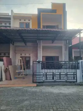 Jual rumah 2 lantai siap huni on progress Cash dan KPR 650 Jt