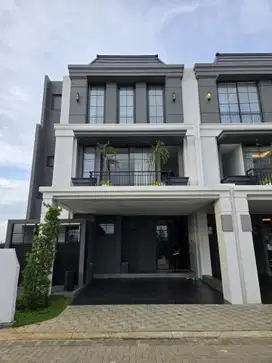 Dijual Rumah 3 Lantai di BSD City The ARMONT Mewah Klasik Elegan