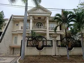 Rumah Classic Modern Di Boulevard Araya Surabaya Murah Di Bawah Pasar