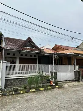 Rumah dijual cepat di komplek cipta graha bandung dekat tol pasteur