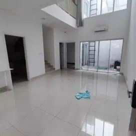 Rumah Di Riviera Metland Puri Luas 8x15 2 Lantai Berikut AC 5 Unit
