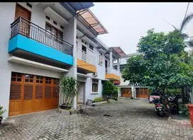 Rumah dlm townhouse Poltangan Pejaten Ps.Minggu 105jt/thn Net