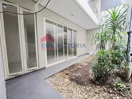 Rumah 4kamar di Perumahan Elite Ijen Nirwana