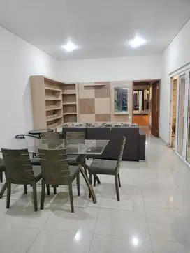 Disewakan Rumah Setraduta Setra duta Bandung