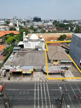 Dijual Tanah bonus Rumah Komersil Di Kebayoran Jakarta Selatan