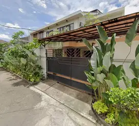 Sewa Rumah Siap huni Simprug Garden Senayan Jaksel