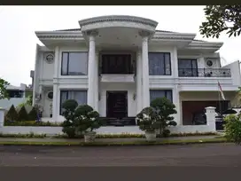 Dijual Rumah Mewah Lokasi Strategis di Bukit Golf Bsdf