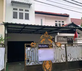 Rumah 2 Lantai Lokasi Strategis Di Rawamangun S7948