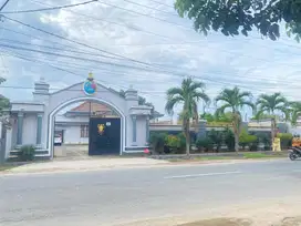 RUMAH LUAS MEWAH PINGGIR JALAN RAYA DKT KAMPUS UIN